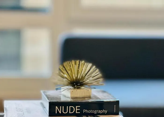 Donoso Cortes, 27 شقة *